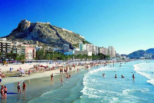 Hostal San Fernando Alicante Esterno foto